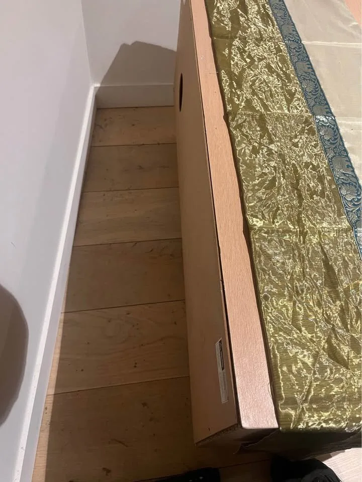 TV stand (delivery available) - Good condition - Fitzroy North, Melbourne - Additional photo 3 | Zirkly