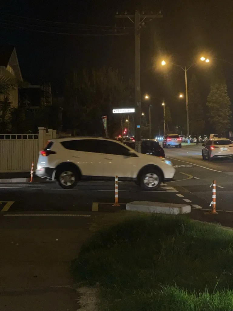 Toyota RAV4 SUV - Damaged condition - Carnegie, Melbourne | Zirkly