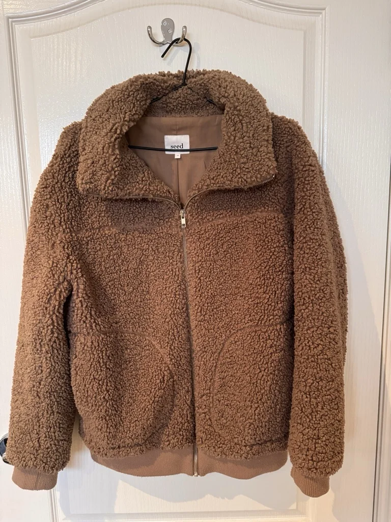 Brown Teddy Fleece Zip-Up Jacket - Mint condition - Carnegie, Melbourne - Additional photo 2 | Zirkly