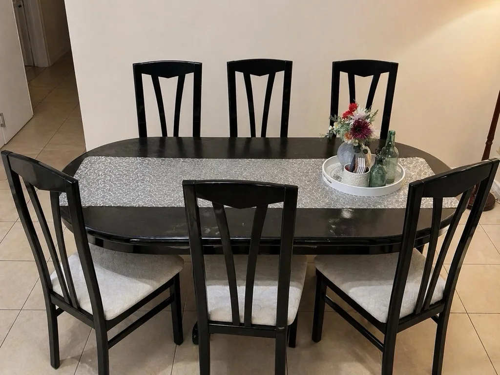 Black Oval Dining Table with 6 to 8 Upholstered Chairs - Good condition - Magill, 5072