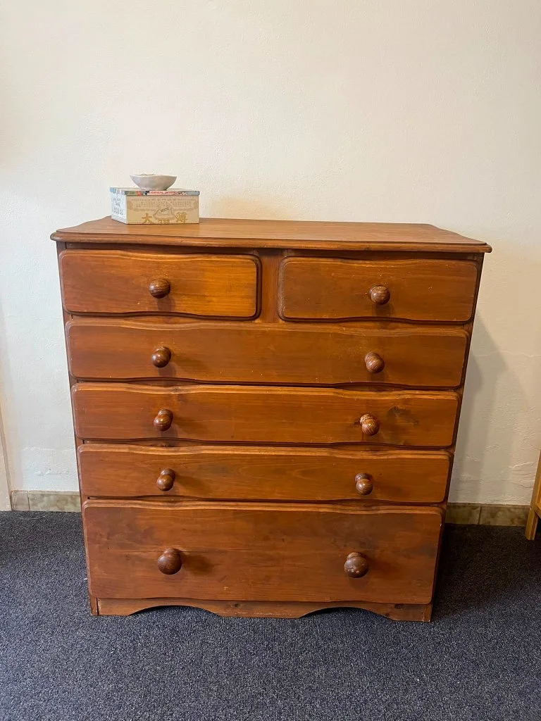 Beautiful wooden chest of drawers - Good condition - Fitzroy North, Melbourne | Zirkly