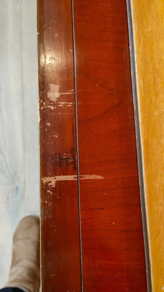 Table - Good condition - Brighton, Melbourne - Additional photo 3 | Zirkly