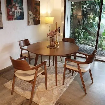 Mid-Century Modern Round Dining Table with 4 Chairs - Good condition - Glen Huntly, Melbourne | Zirkly