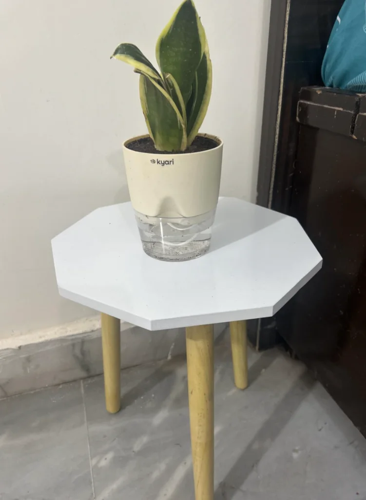White Hexagonal Side Table with Tapered Wooden Legs - Good condition - Glen Huntly, Melbourne | Zirkly