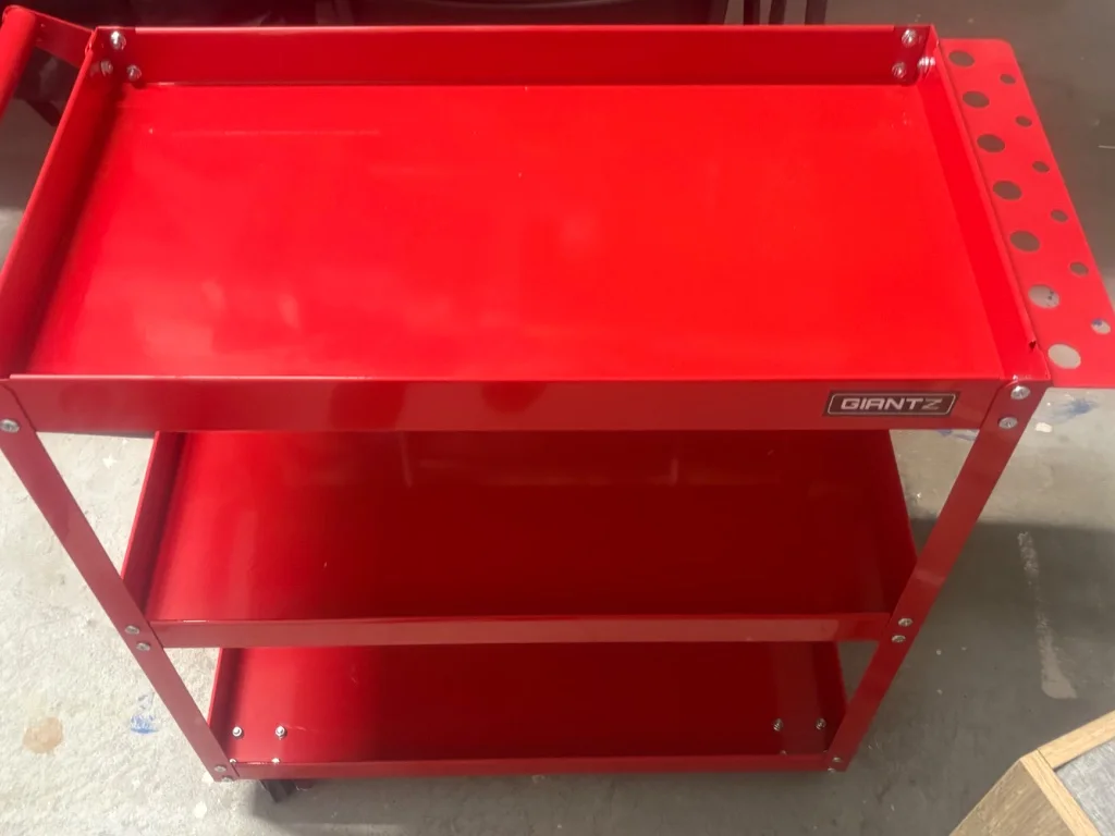 Trolley garage - Good condition - Deer Park, Melbourne | Zirkly