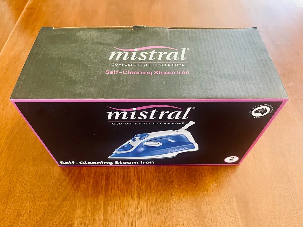 Mistral Self-Cleaning Steam Iron - Mint condition - Bentleigh, Melbourne | Zirkly