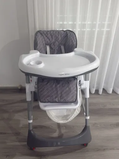 Regent deluxe high chair - Good condition - Noble Park, 3174