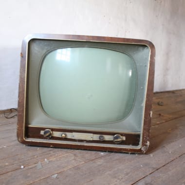 Traditional TV Bundles Face New Risks as Wallets Tighten
