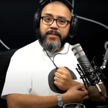 How to Build an Outstanding Sales Team with Alex Wilson