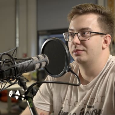 Customer Service and Building a Support Team. With Kuba Ruszkiewicz