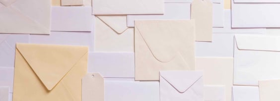 Top 10 Marketing Newsletters (+ Tips to Create Your Own)