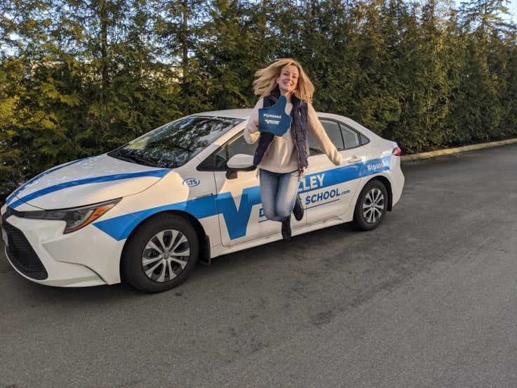 the Valley Driving School student who passed a course jumping next to the car