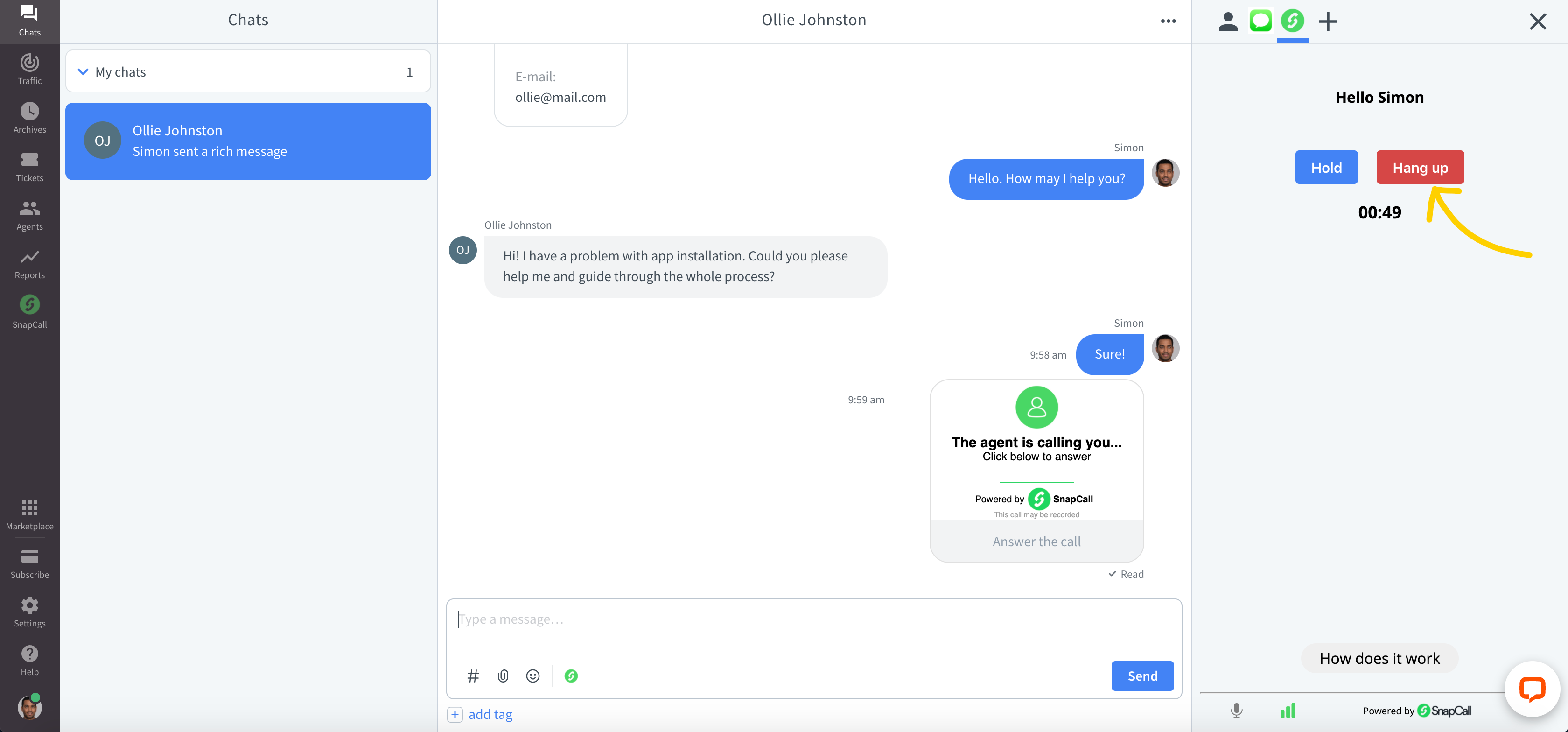 Chat section view with the voice call initiated. In the SnapCall widget there are two buttons,  &lsquo;Hold&rsquo; and &lsquo;Hang up&rsquo;. There is a yellow arrow pointing to the &lsquo;Hung up&rsquo; button.