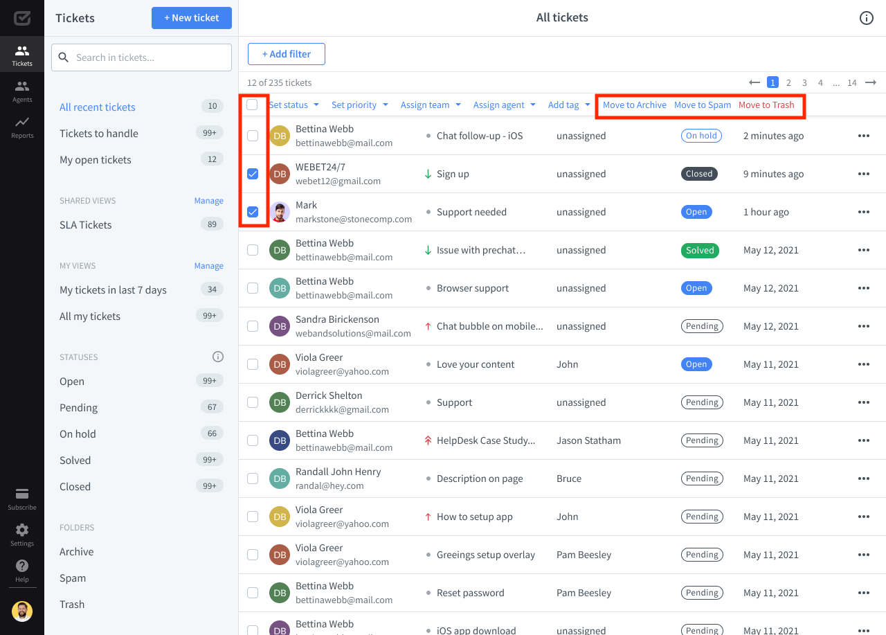 Moving a ticket to a specific folder using bulk actions.