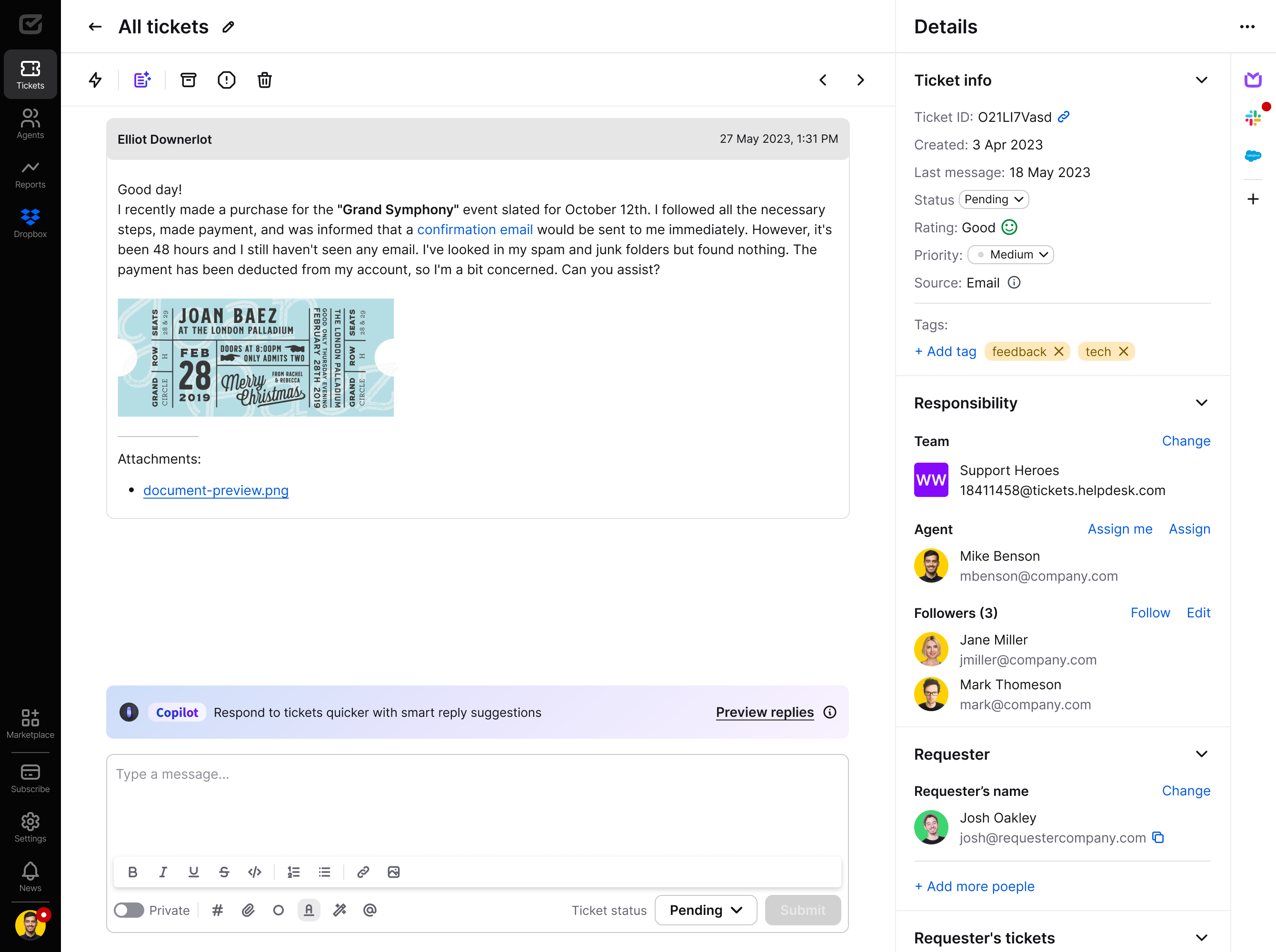 A preview of suggested responses based on AI in HelpDesk. 