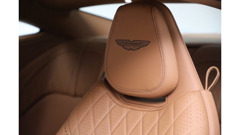 Aston Martin DB12