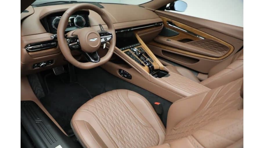 Aston Martin DB12 Volante