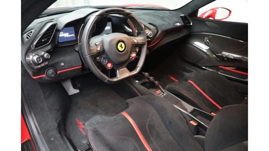 Ferrari 488 Pista