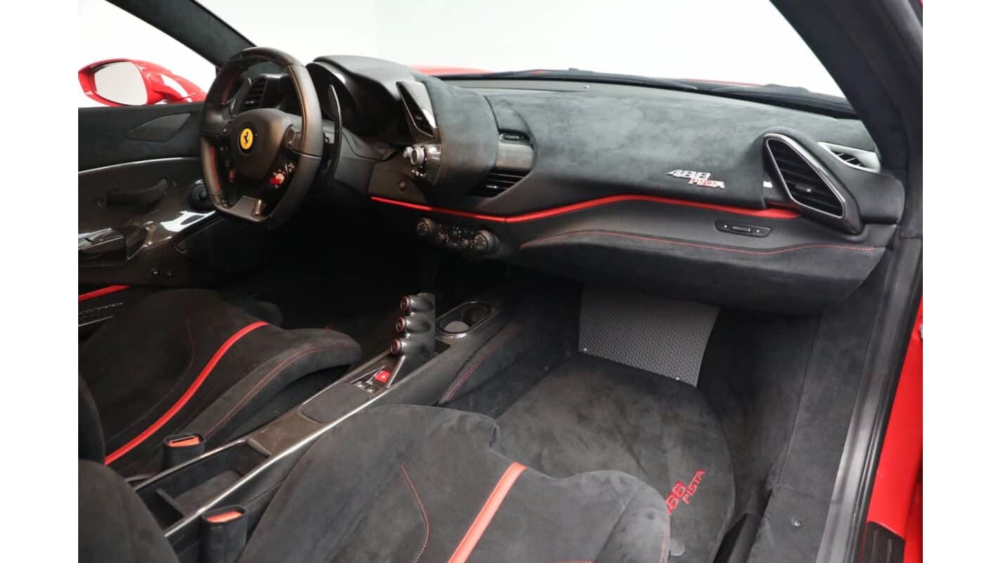 Ferrari 488 Pista