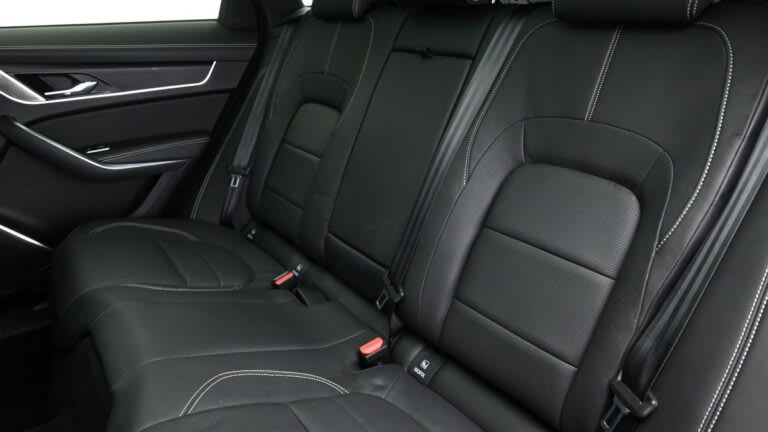 Jaguar F Pace