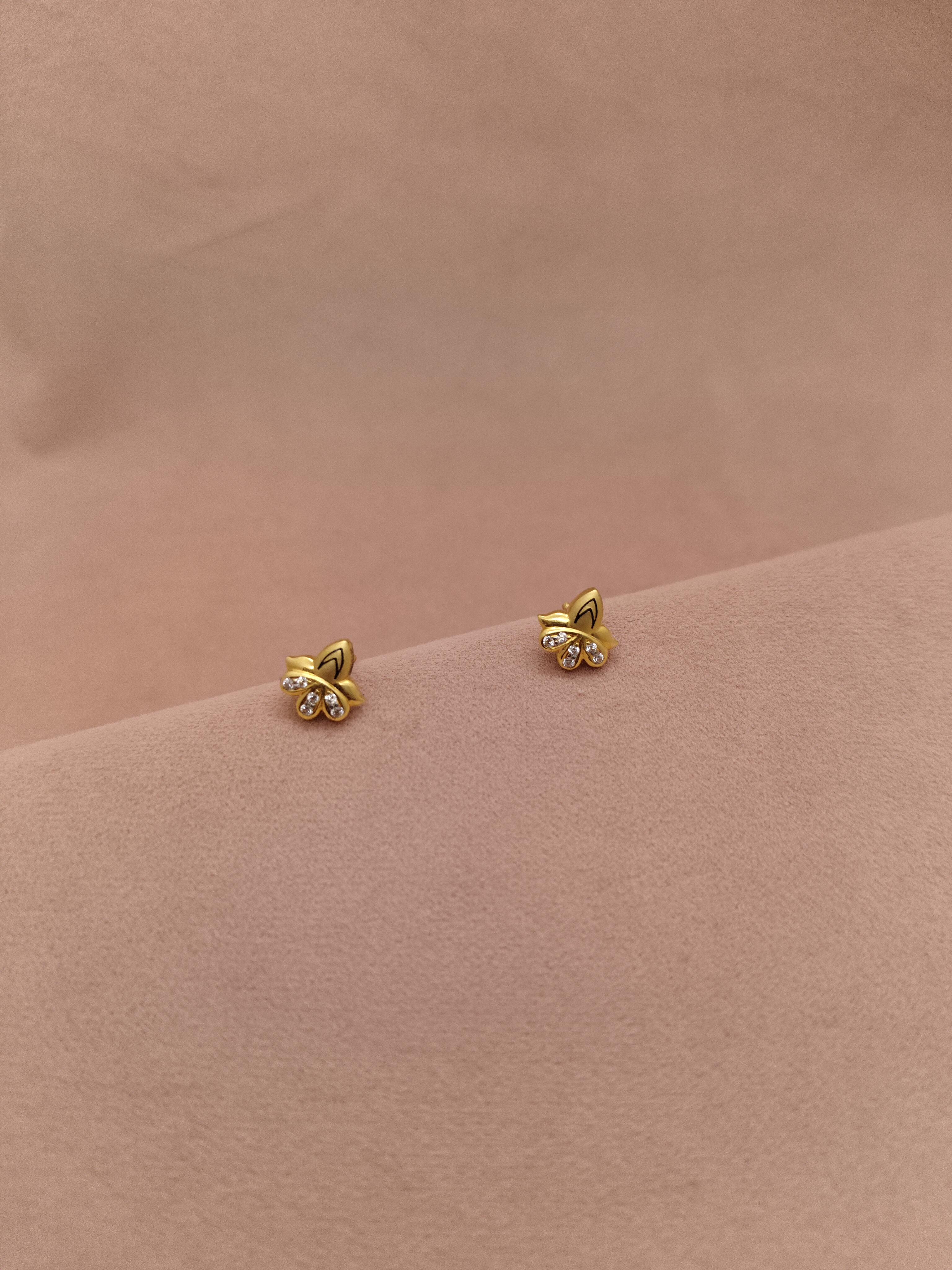 Gold Bracelet from Akar Jewellers collection