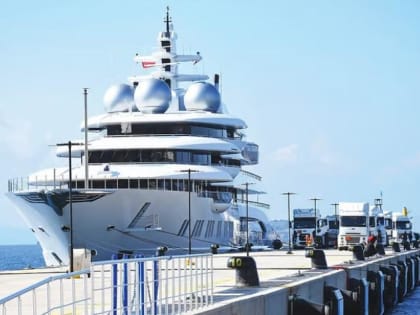 Запад не знает, что делать с роскошными яхтами, конфискованными у российских олигархов