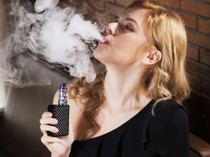Совсем запарили: чем опасны вейпы и айкос и почему они обходят сигареты по опасности?