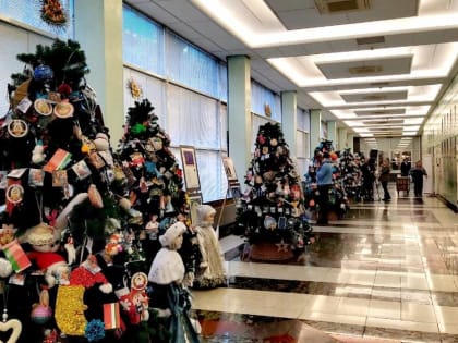 Депутат Сергей Авакян помог организовать выставку творческих работ детей из Ростовской области в Государственной Думе