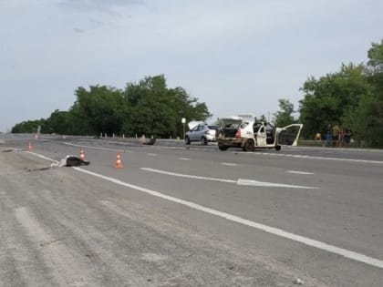 В массовом ДТП в Ростовской области трое пострадали, один погиб