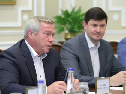 Не находят слов? Как власти отвечают за планы построить 50 заводов в Ростовской области за пять лет