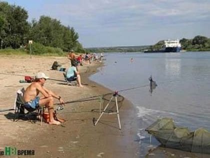 В хуторе Калинине прошли соревнования по летней рыбалке среди сотрудников НЭВЗ