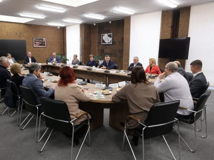 Что будет с ФК «Ростов» и кто ведёт соцсети губернатора, рассказал Юрий Слюсарь