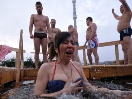 В Батайске отменили крещенские купания. Организовать купель помешала эпидемиологическая обстановка в городе.