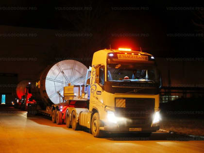 Произведенные в Волгодонске на Атоммаше внутрикорпусные устройства реакторов прибыли на Курской АЭС-