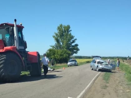 Двое взрослых и ребенок пострадали в ДТП в Ростовской области