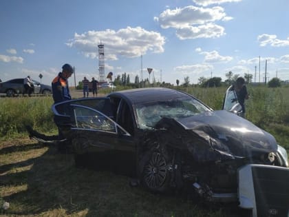 Двое, в том числе 10-летний ребенок, пострадали в ДТП с большегрузом в Ростовской области