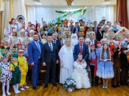 В Ростовской санаторной школе-интернате №28 состоялся театральный мюзикл «Новогодние мечты»