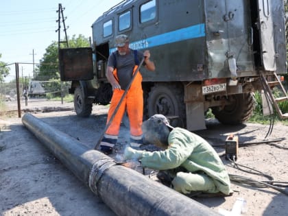 В Таганроге ремонтные работы на коллекторе ведутся круглосуточно