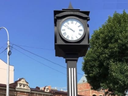 В сквере Покровском Ростова снова появились легендарные часы