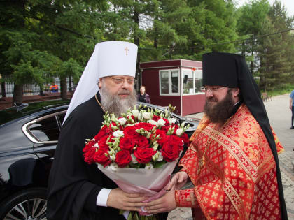 Митрополит Меркурий совершил Божественную литургию в храме Преображения Господня в Тушине