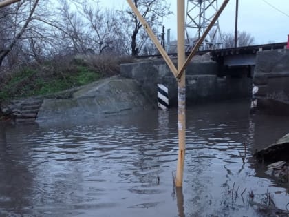 Когда в Таганроге починят ливнеотвод в районе Черного моста