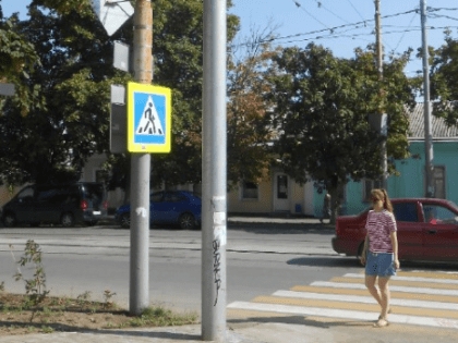 В Таганроге первого замглавы администрации оштрафовали за неперенесенный столб