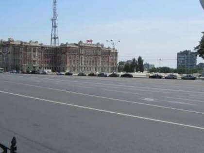 Власти Ростова ввели запрет на парковку в районе Театральной площади