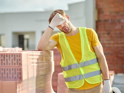 Работодателям Ростовской области рекомендовали сократить рабочий день из-за жары