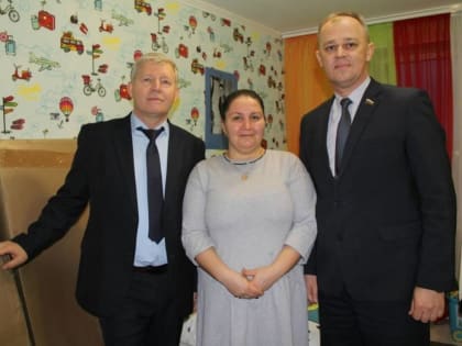 «Единая Россия» в Волгодонске исполнила новогоднюю мечту ребенка с ОВЗ