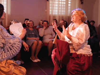 «Единая Россия» в Пролетарском районе Ростова организовала спектакль артистов серебряного возраста