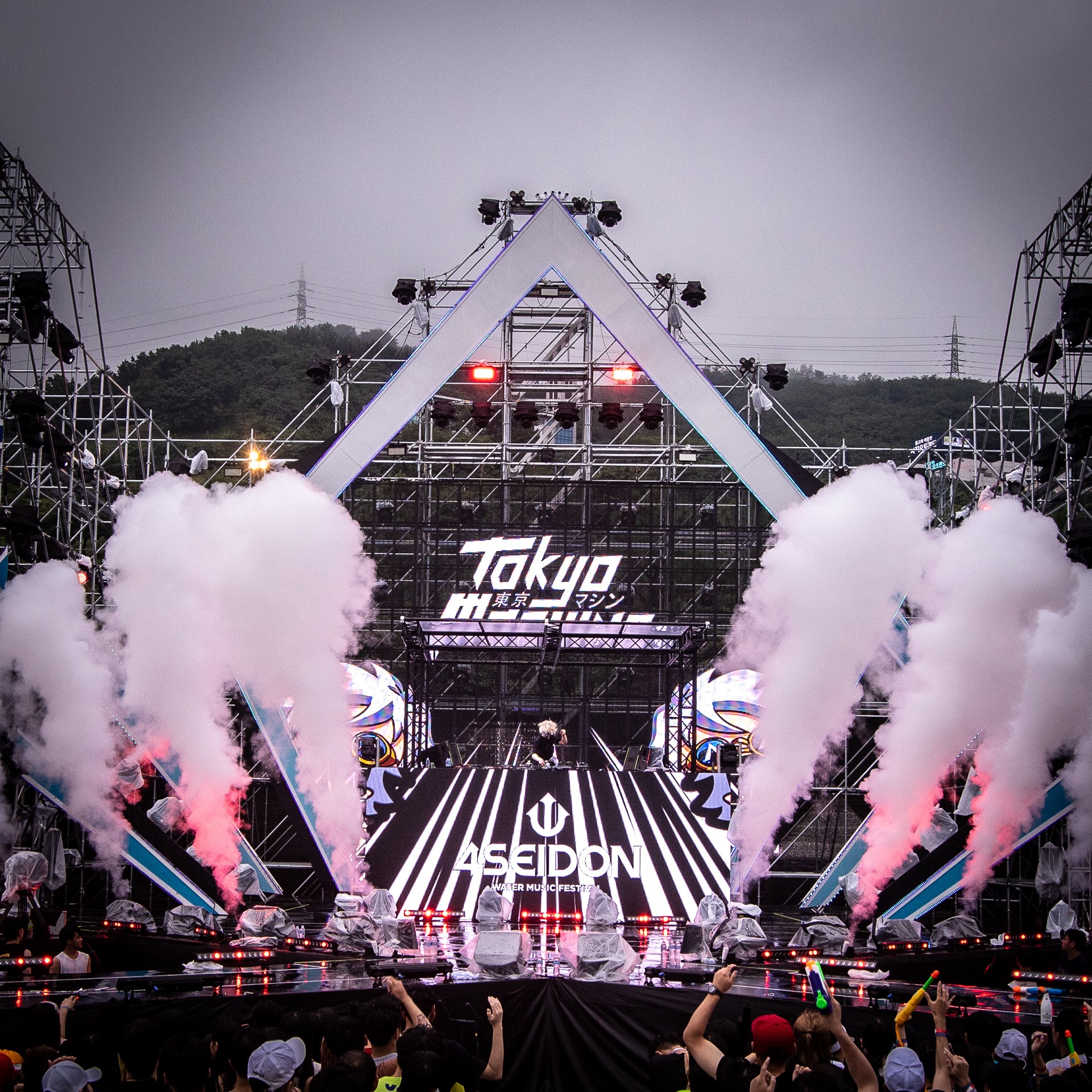 Book Tokyo Machine on BeatGig · Thousands of Artists at Your