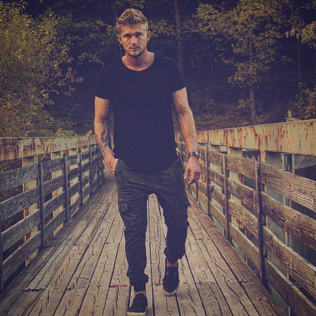 Book Blaire Hanks on BeatGig · Thousands of Artists at Your Fingertips