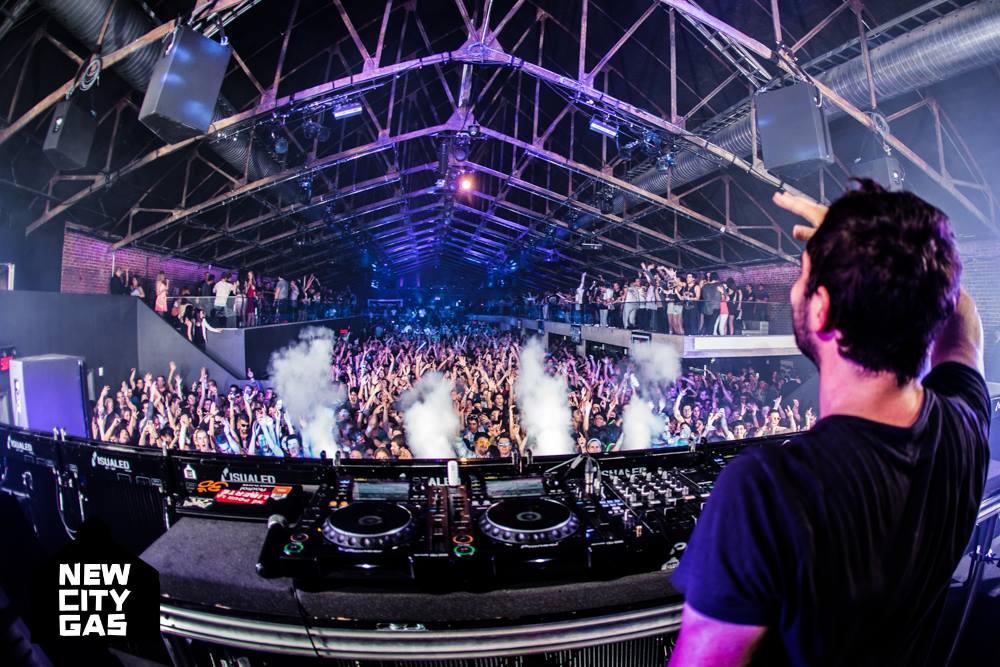 Book Hook N Sling on BeatGig · Thousands of Artists at Your Fingertips