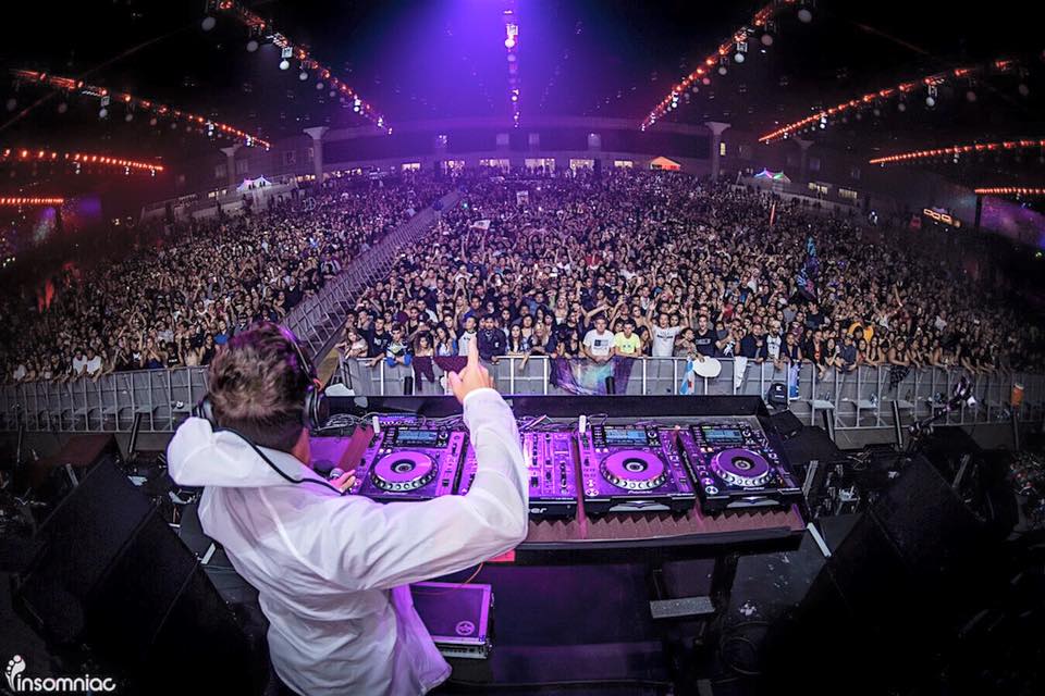 Book Hook N Sling on BeatGig · Thousands of Artists at Your Fingertips